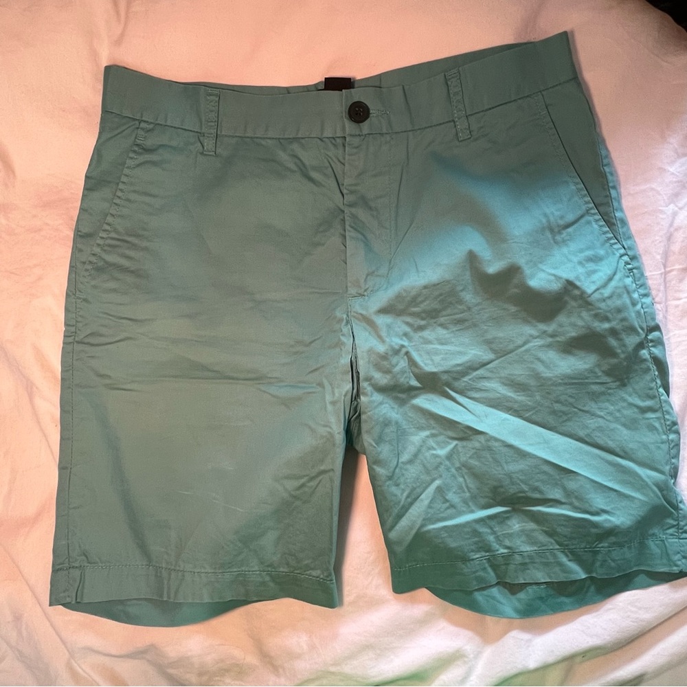 Men's Teal Colored Shorts, Size 32R, Button and Zip Closure